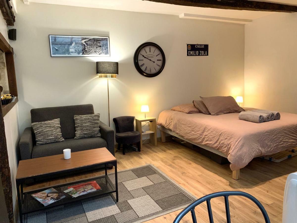 Lovely Studio Le Marais Paris Exterior photo